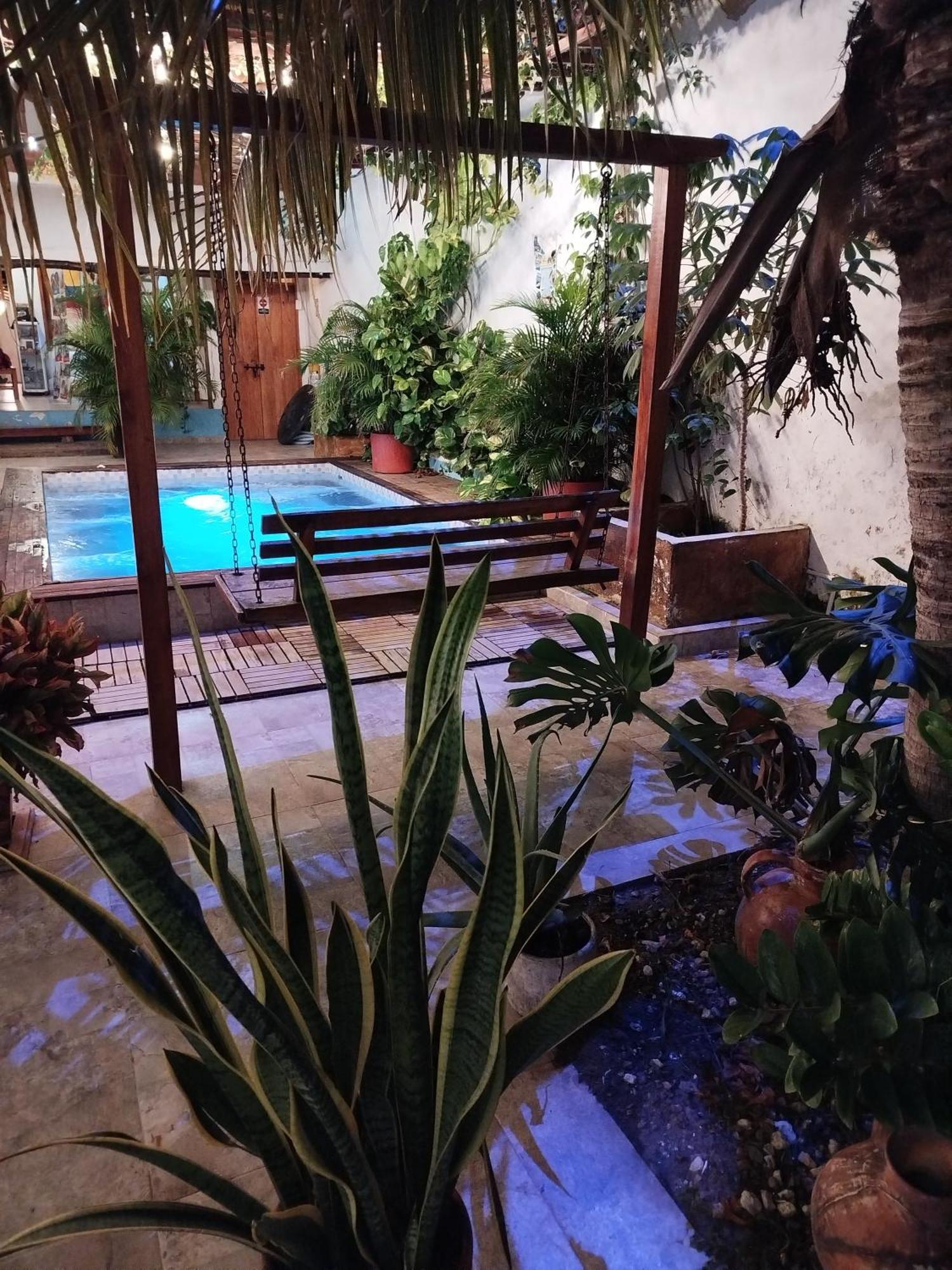 Habitacion Familiar Hasta Para 8 Personas Frente Al Mar Con Aire Acondicionado Y Wifi Bed and breakfast *